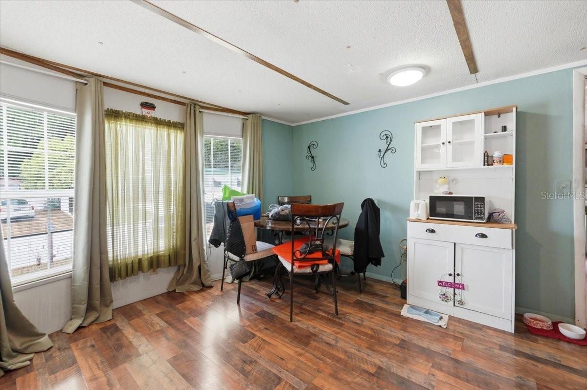 1908 Regina Dr Property Photo 21