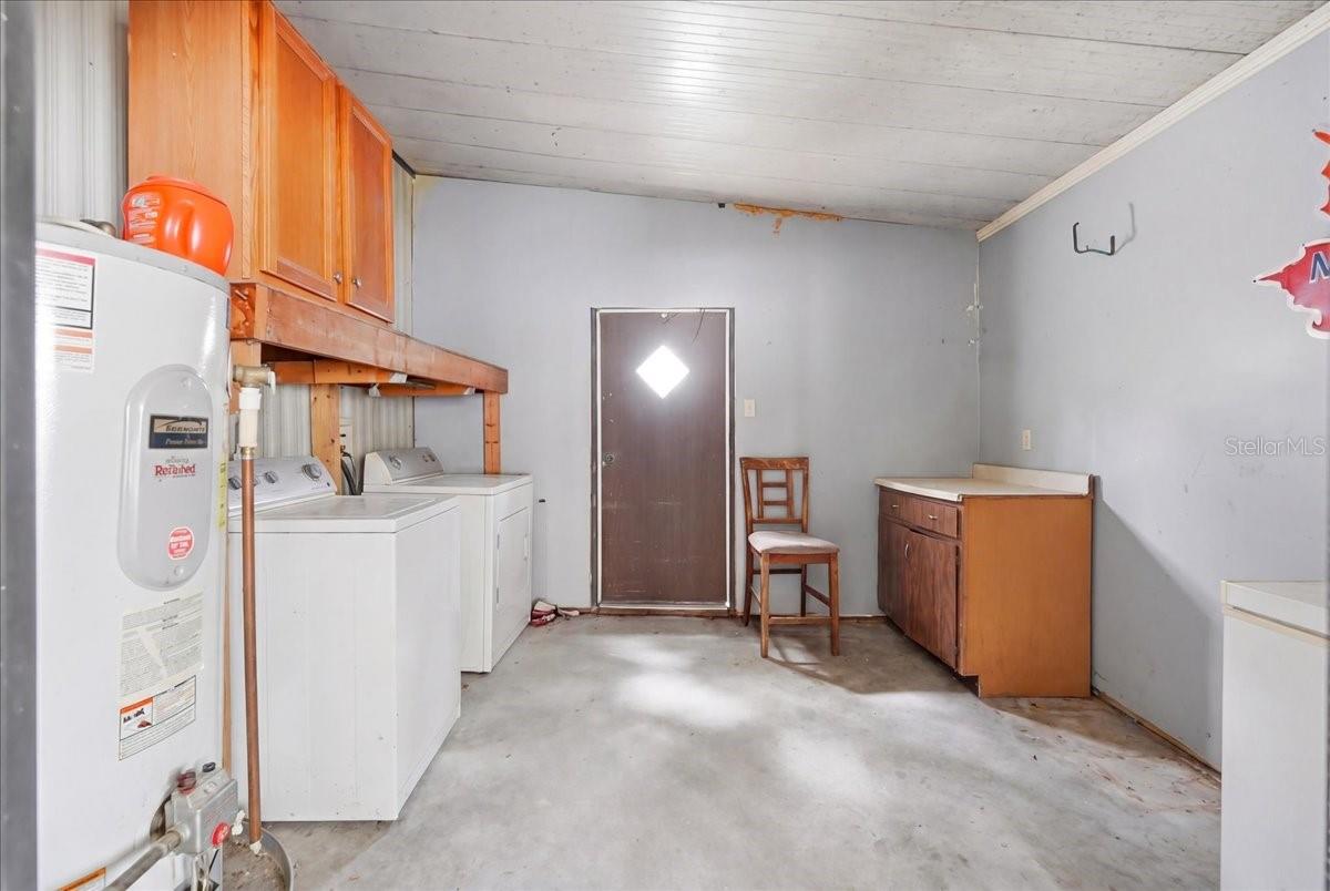 1908 Regina Dr Property Photo 31