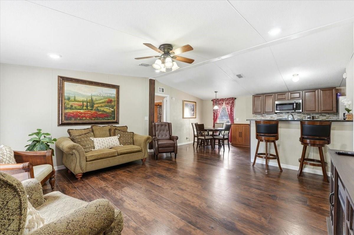 1020 98 W Property Photo 17
