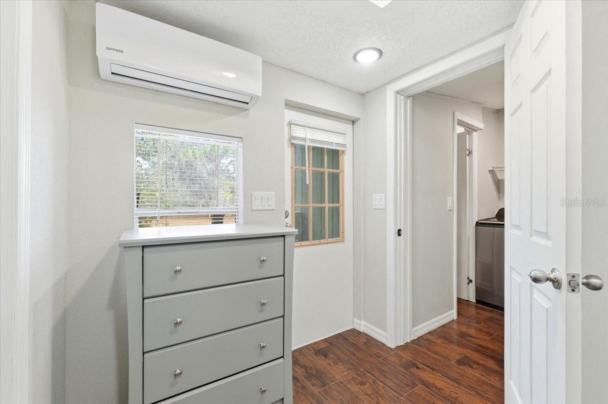 1020 98 W Property Photo 36