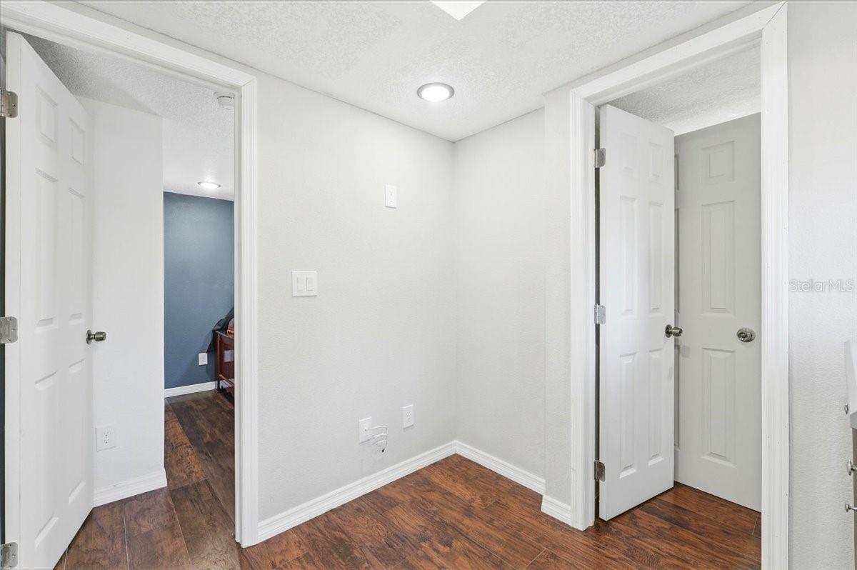 1020 98 W Property Photo 37