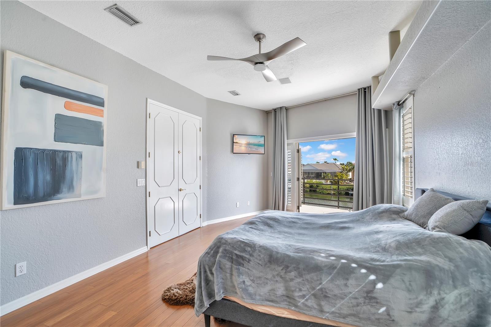 934 Symphony Isles Blvd Property Photo 15