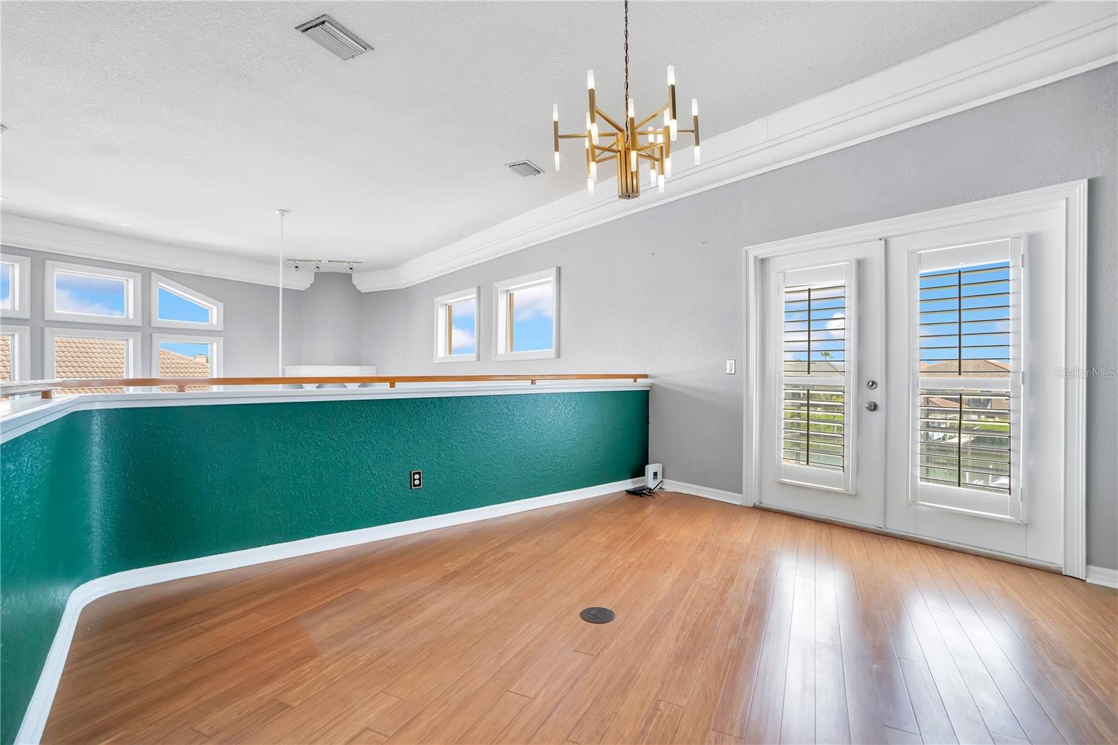 934 Symphony Isles Blvd Property Photo 23