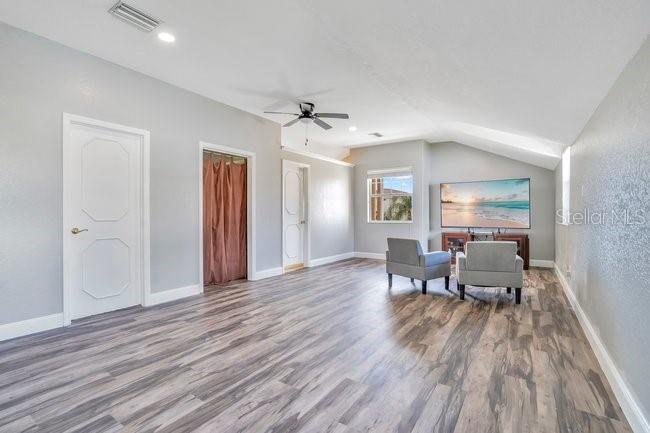 934 Symphony Isles Blvd Property Photo 29