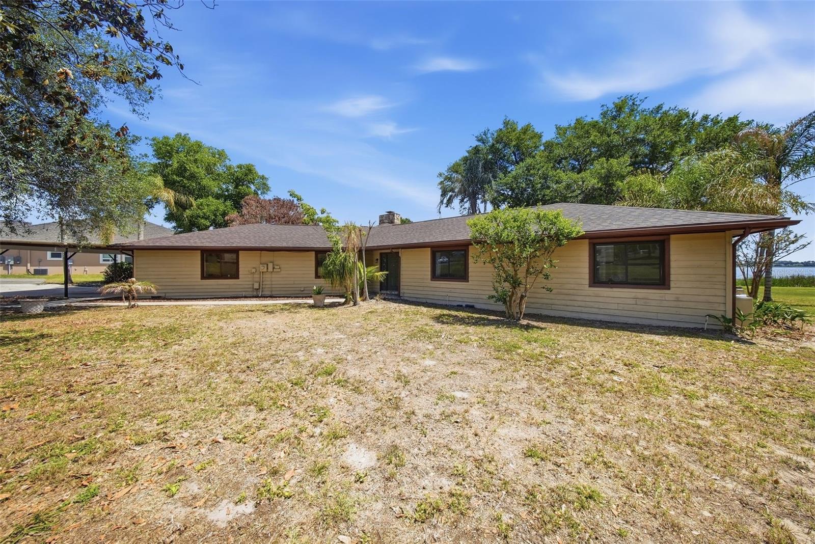 410 S Ramona Ave Property Photo 2