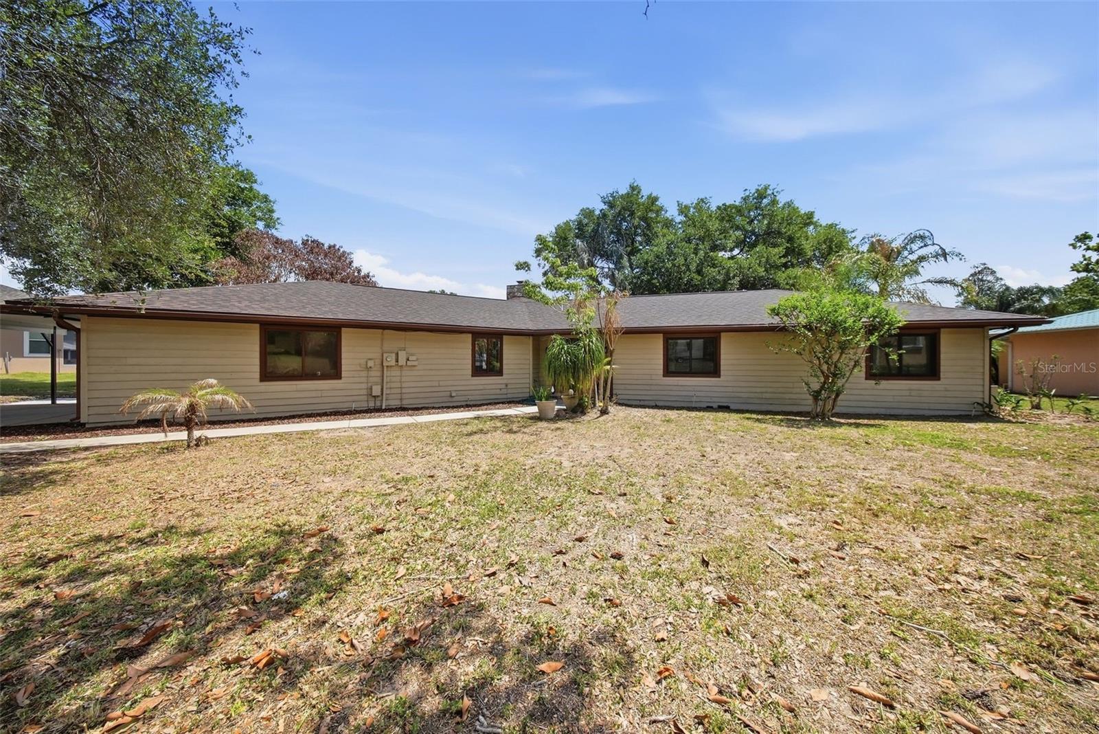 410 S Ramona Ave Property Photo 4
