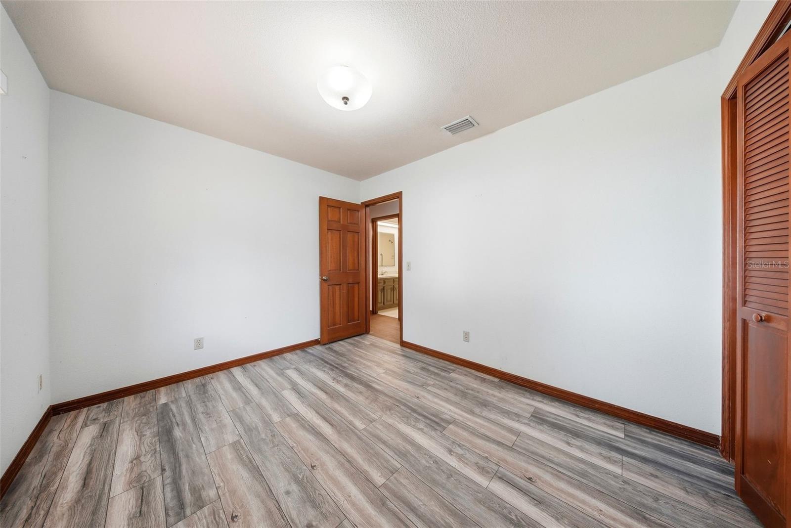 410 S Ramona Ave Property Photo 21