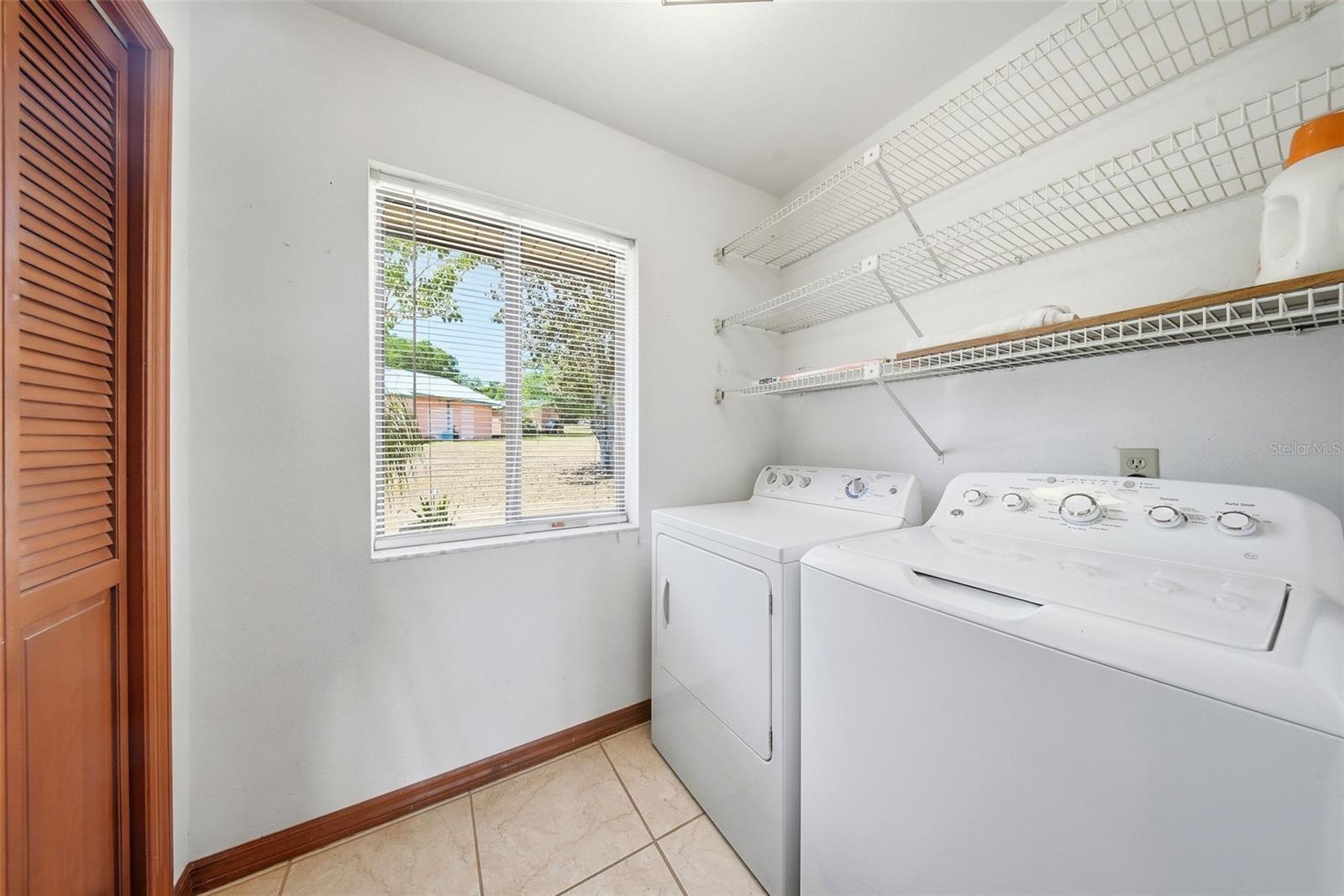 410 S Ramona Ave Property Photo 25