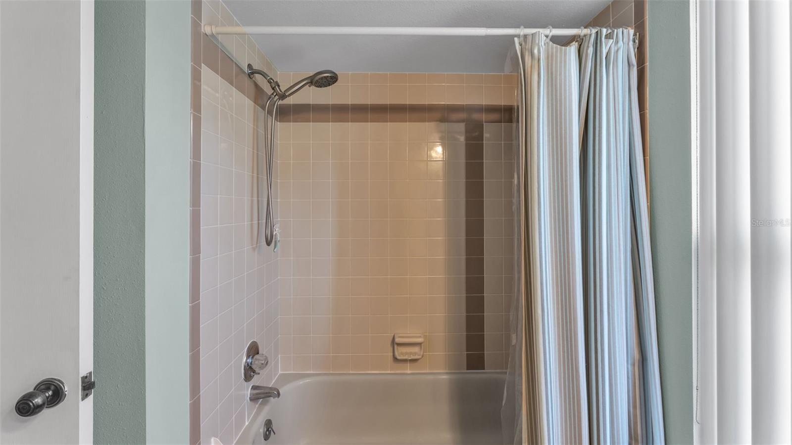 906 Crestview Dr Property Photo 44