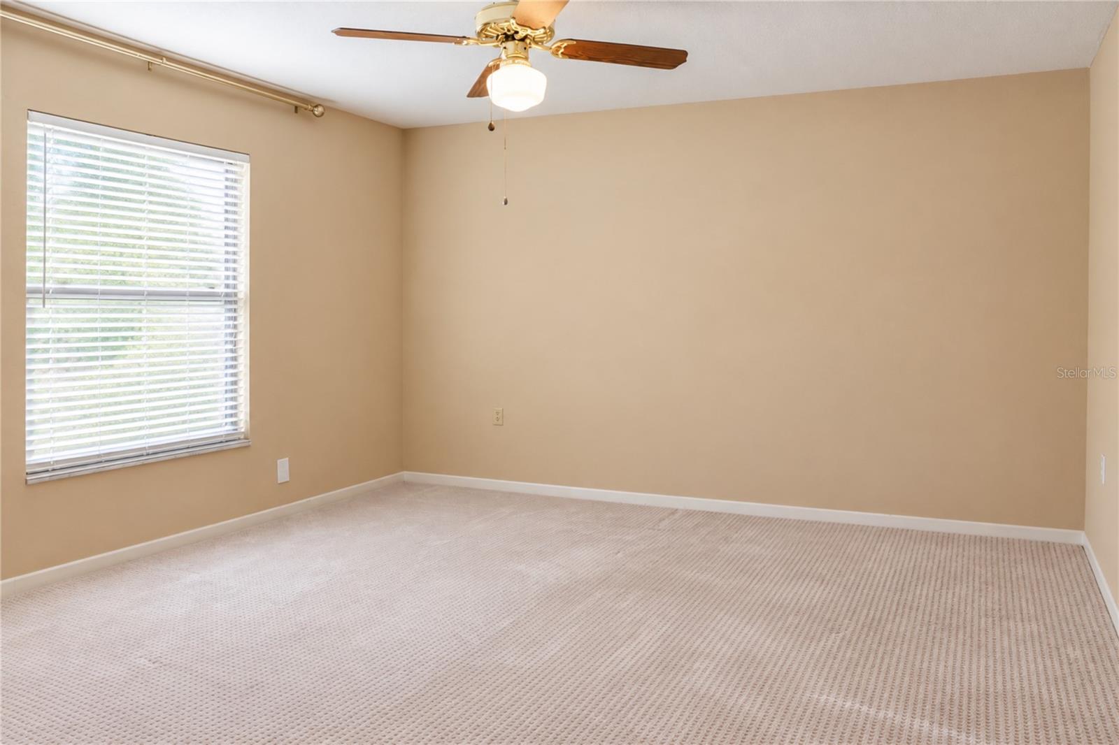906 Crestview Dr Property Photo 45