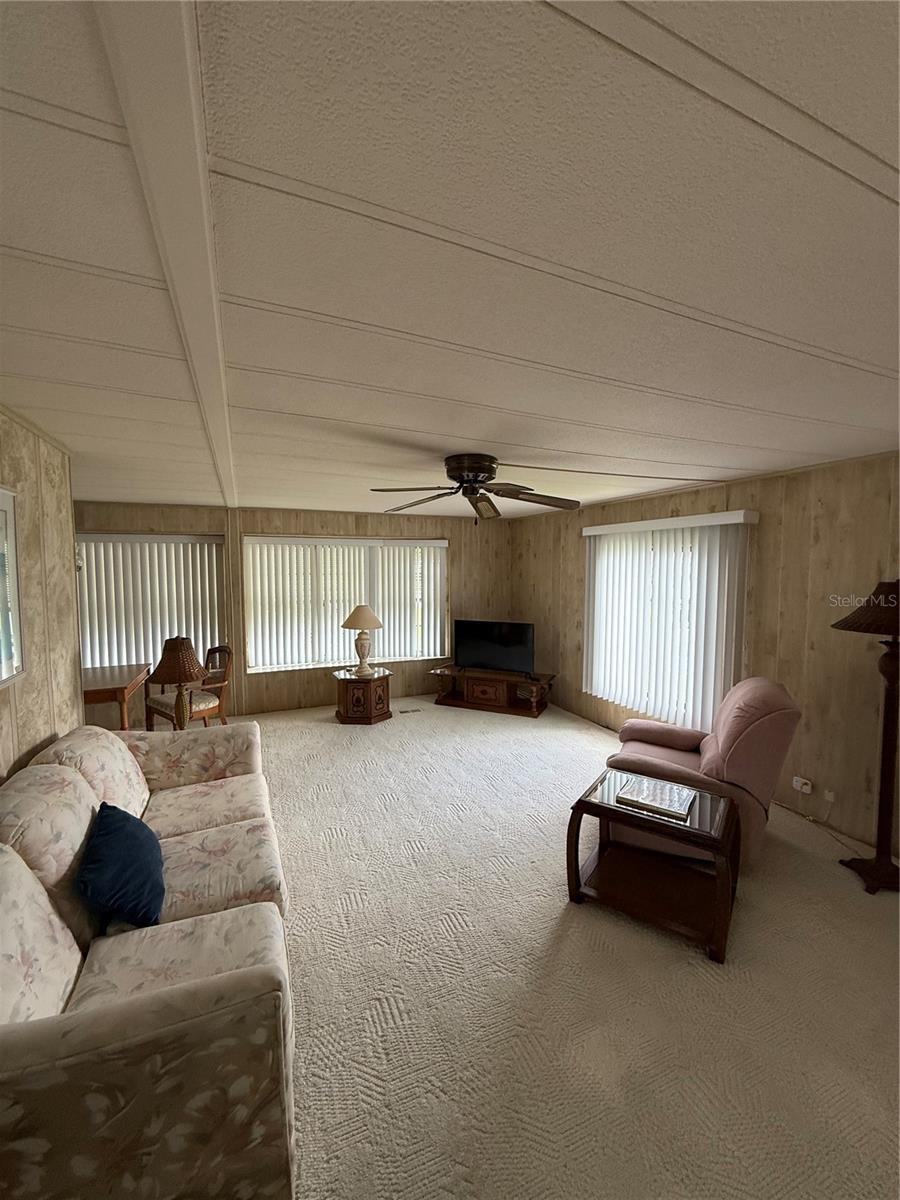 2055 S Floral Ave #175 Property Photo 16