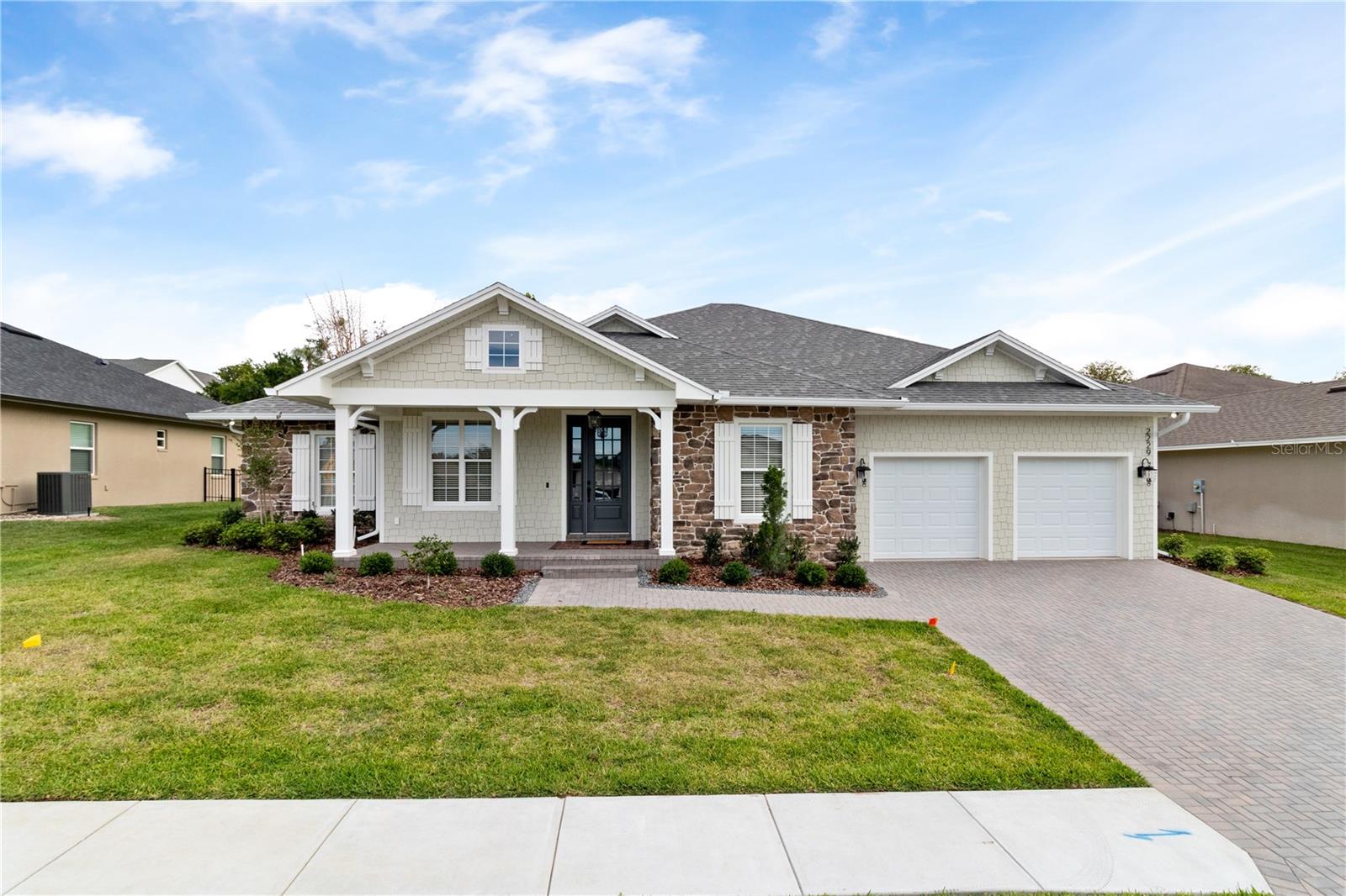 2229 COACHMAN LOOP