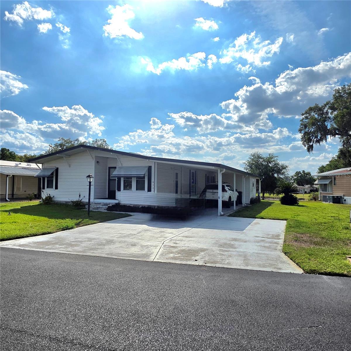 6114 Grand Oaks Dr Se Property Photo 1