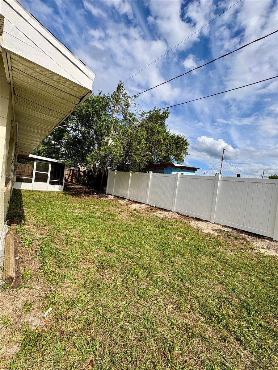 728 Lake Ned Rd Property Photo 33