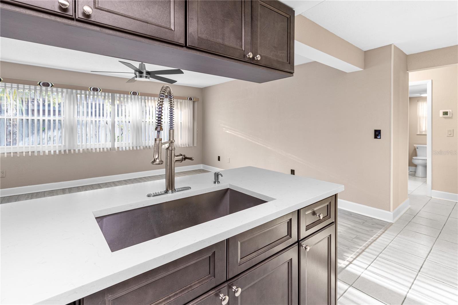 1929 Valencia Way Property Photo 6