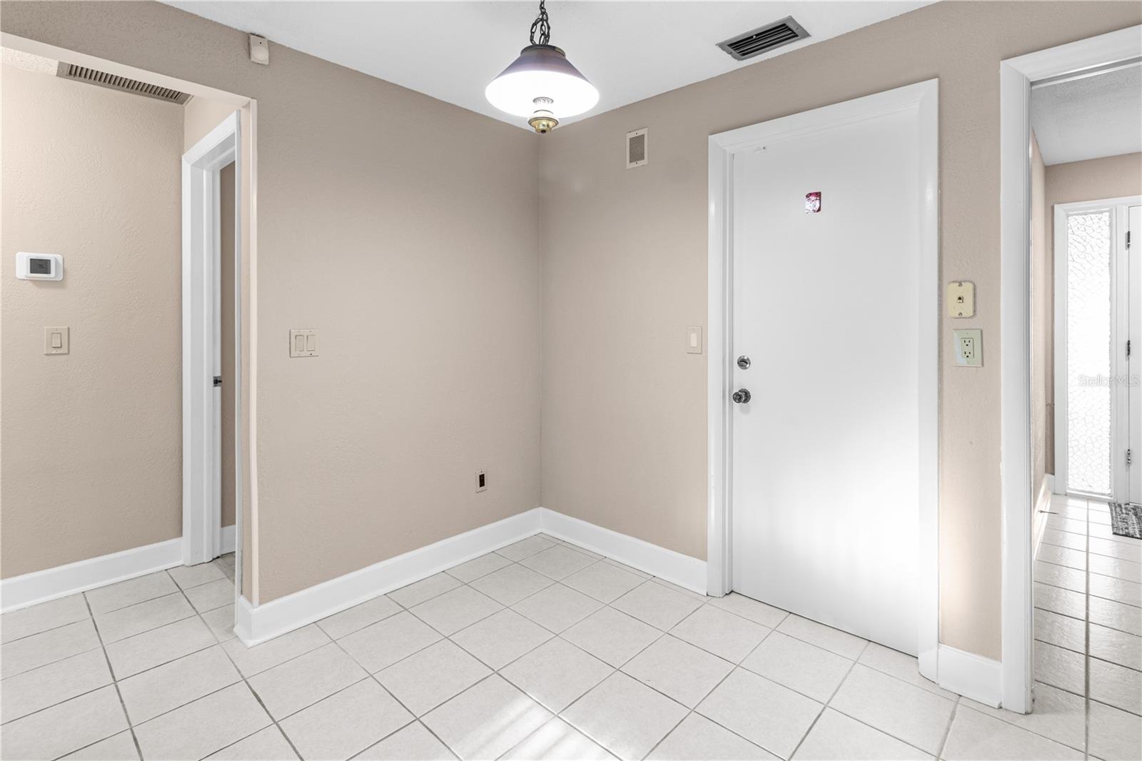 1929 Valencia Way Property Photo 21
