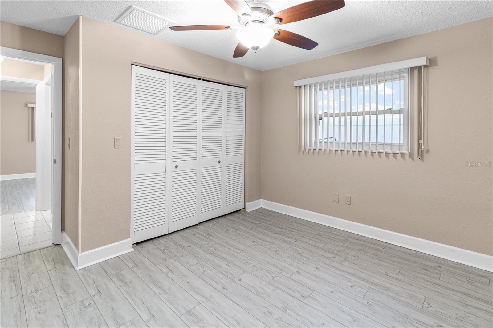 1929 Valencia Way Property Photo 23