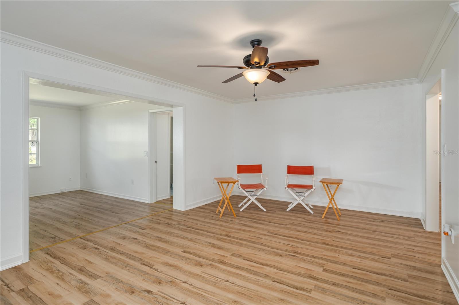 2230 W Helen Cir Property Photo 5
