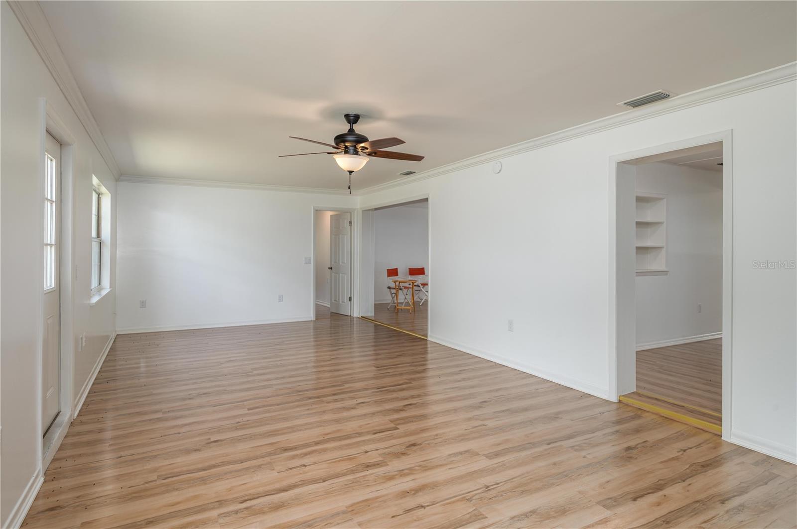 2230 W Helen Cir Property Photo 8