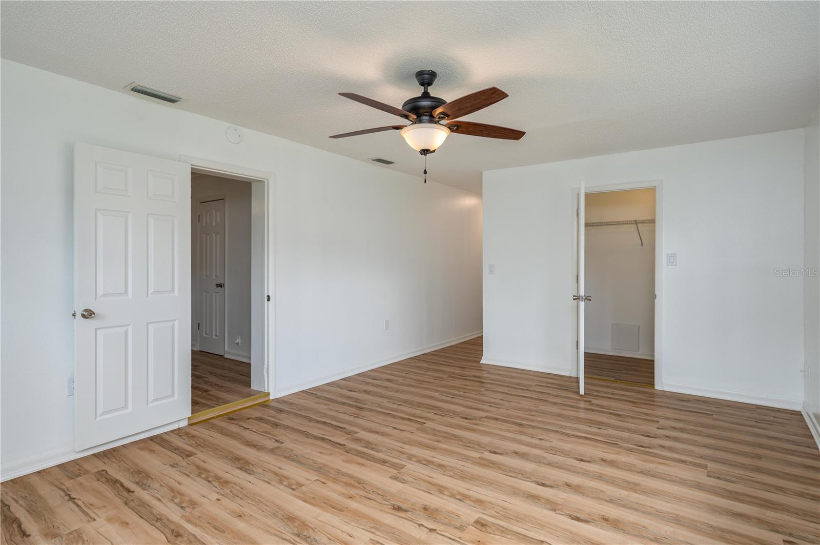 2230 W Helen Cir Property Photo 17