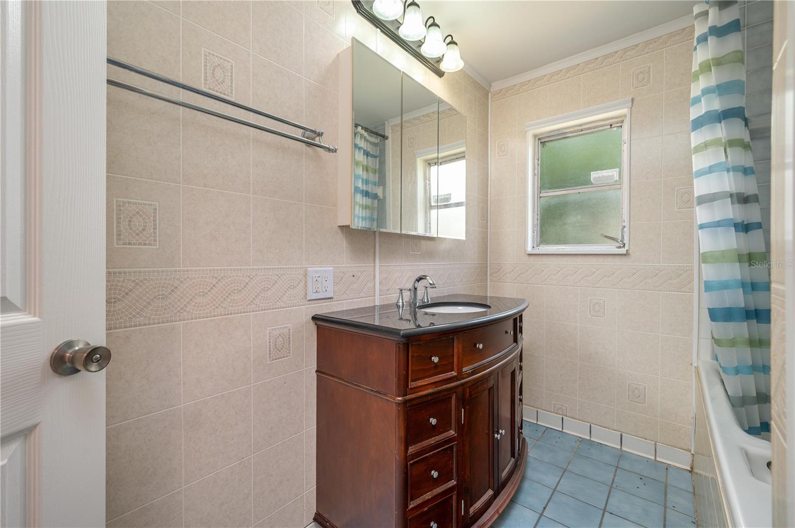 2230 W Helen Cir Property Photo 19