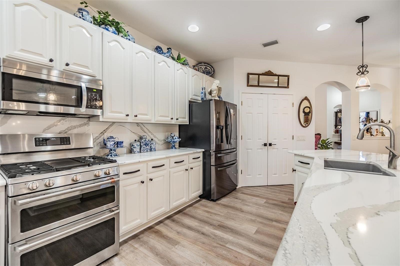 8721 Crystal Creek Ct Property Photo 11