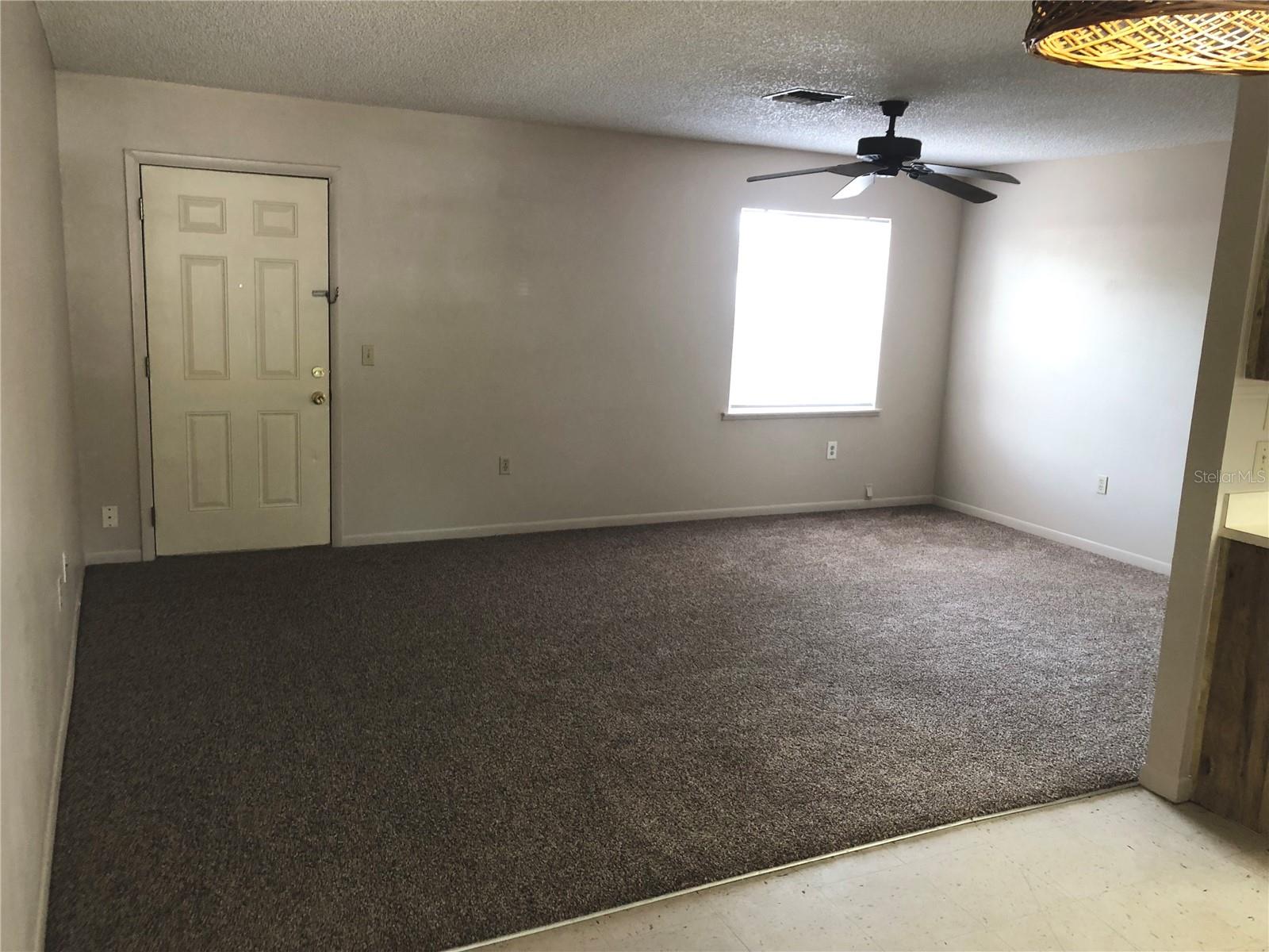 308 W Crescent Dr #2 Property Photo 2