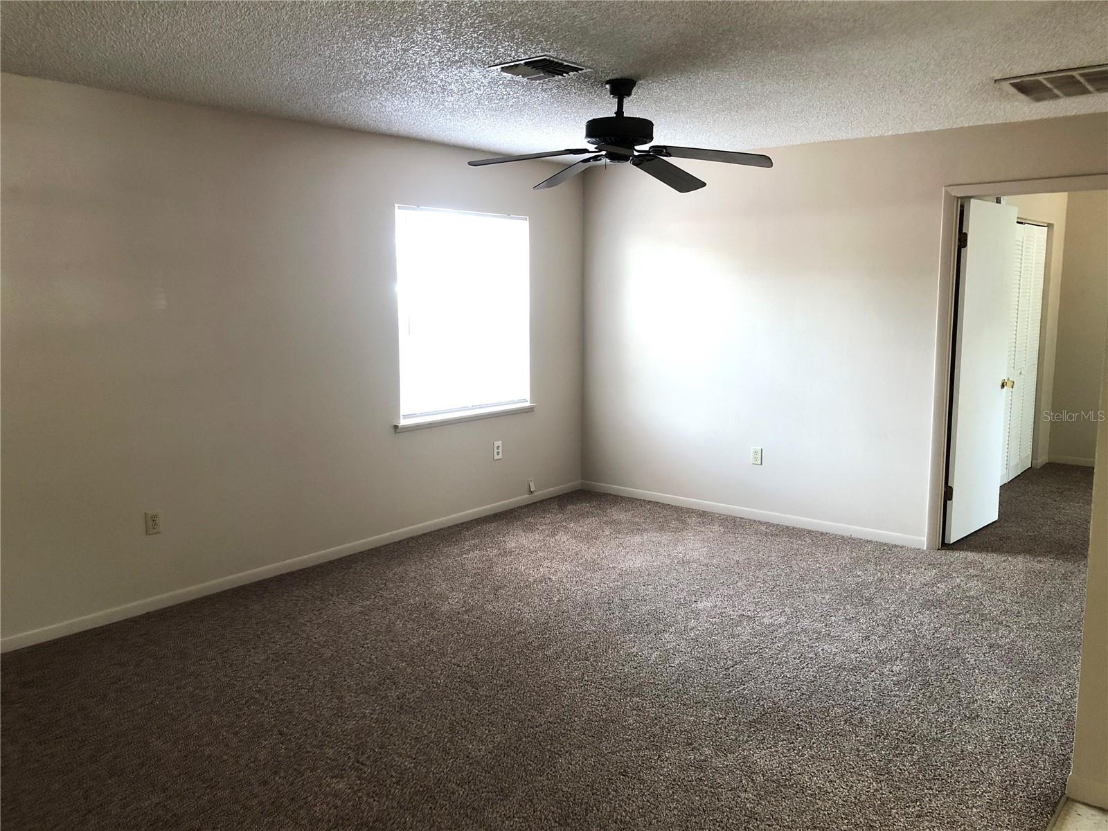 308 W Crescent Dr #2 Property Photo 3