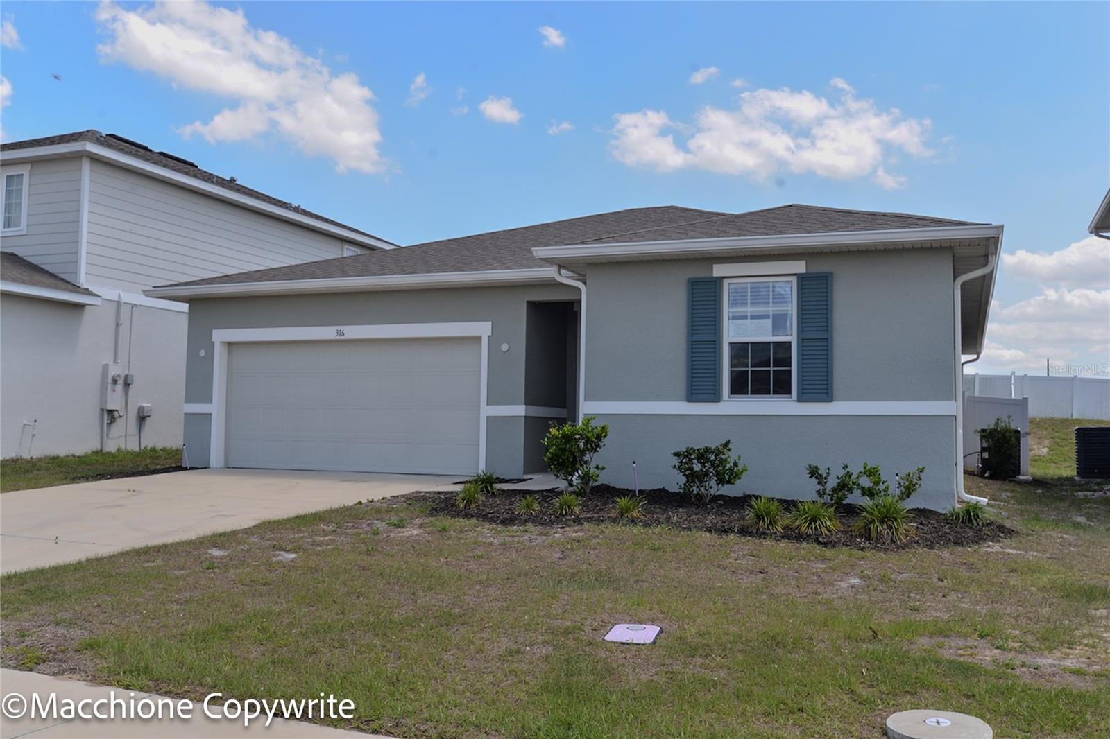 316 LAKE SMART CIR Property Photo 1