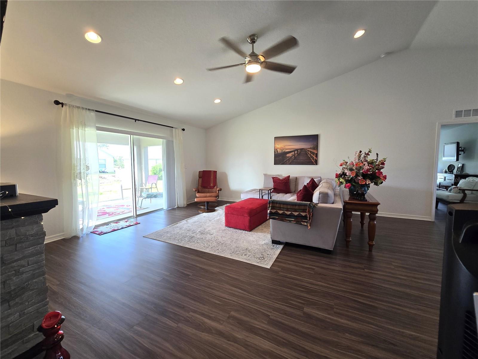 4823 San Ignacio Dr Property Photo 6