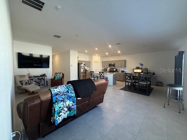 1224 Deepwater Cir Property Photo 6