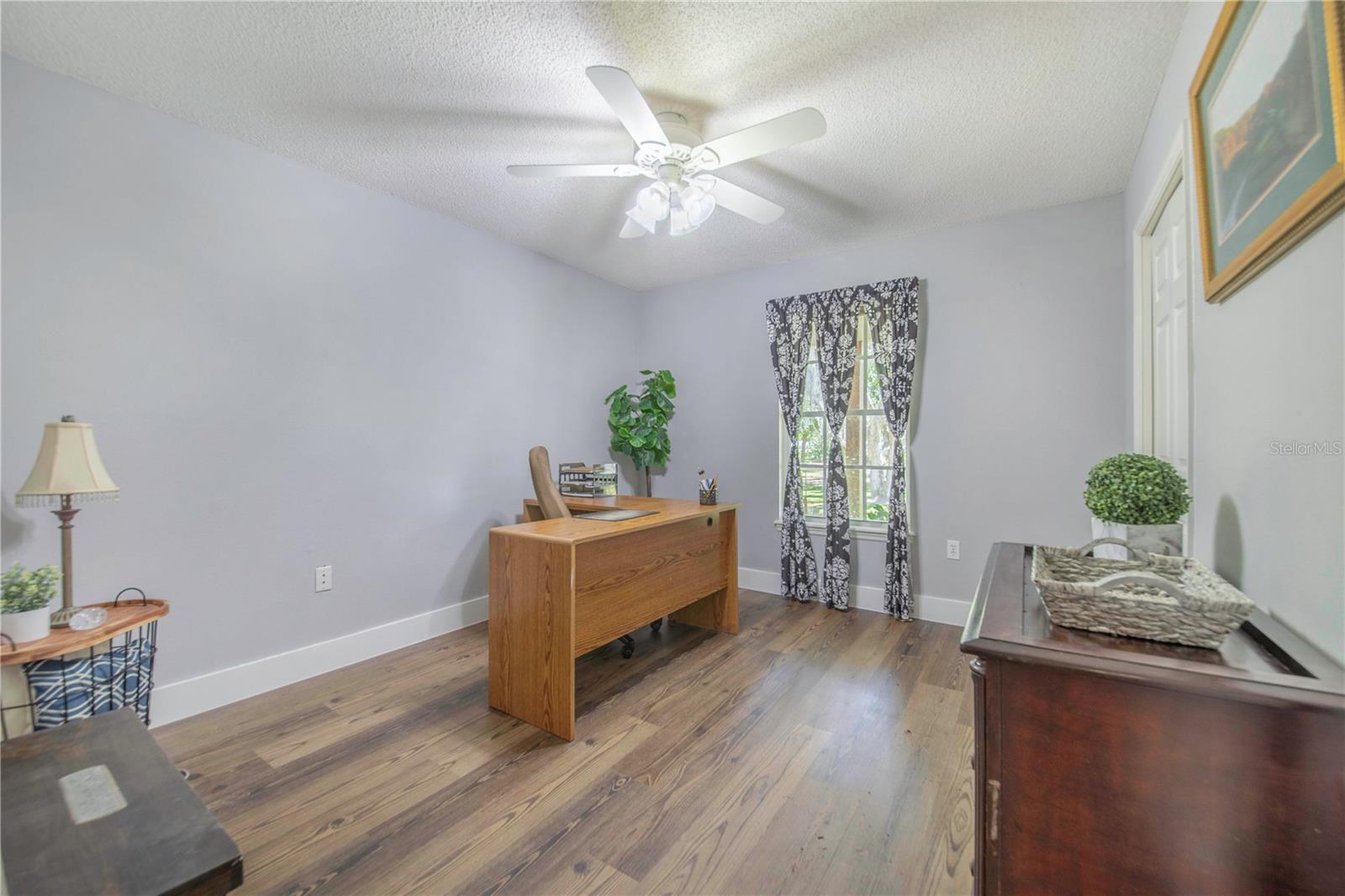 23 Oakwood Rd Property Photo 24