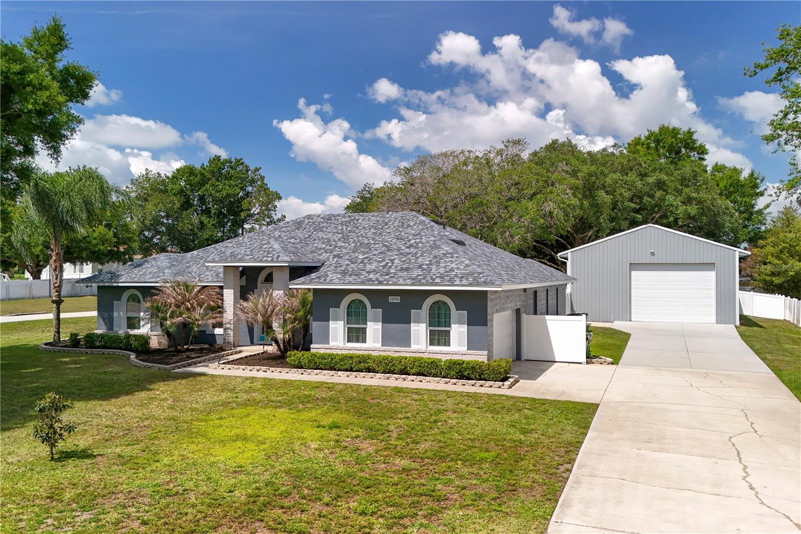 1095 W Lake Hamilton Dr Property Photo
