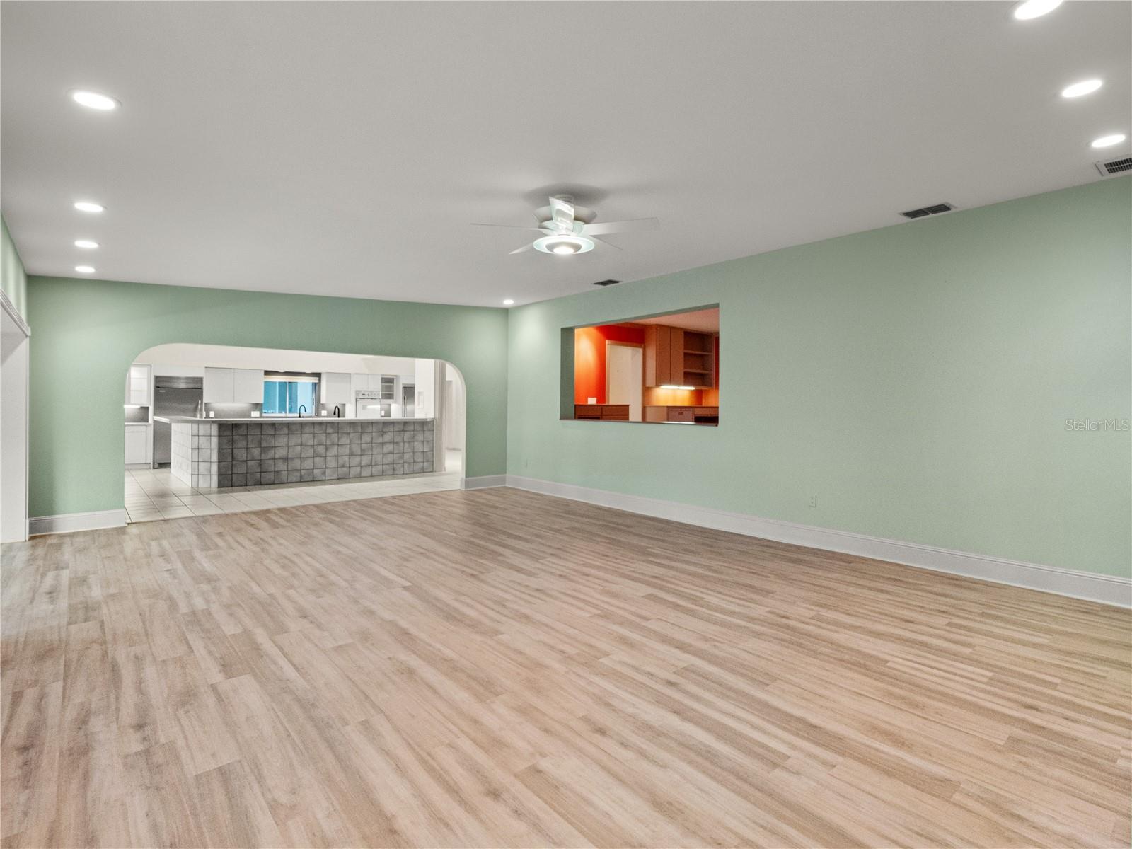 775 S Ilakee Ave Property Photo 12