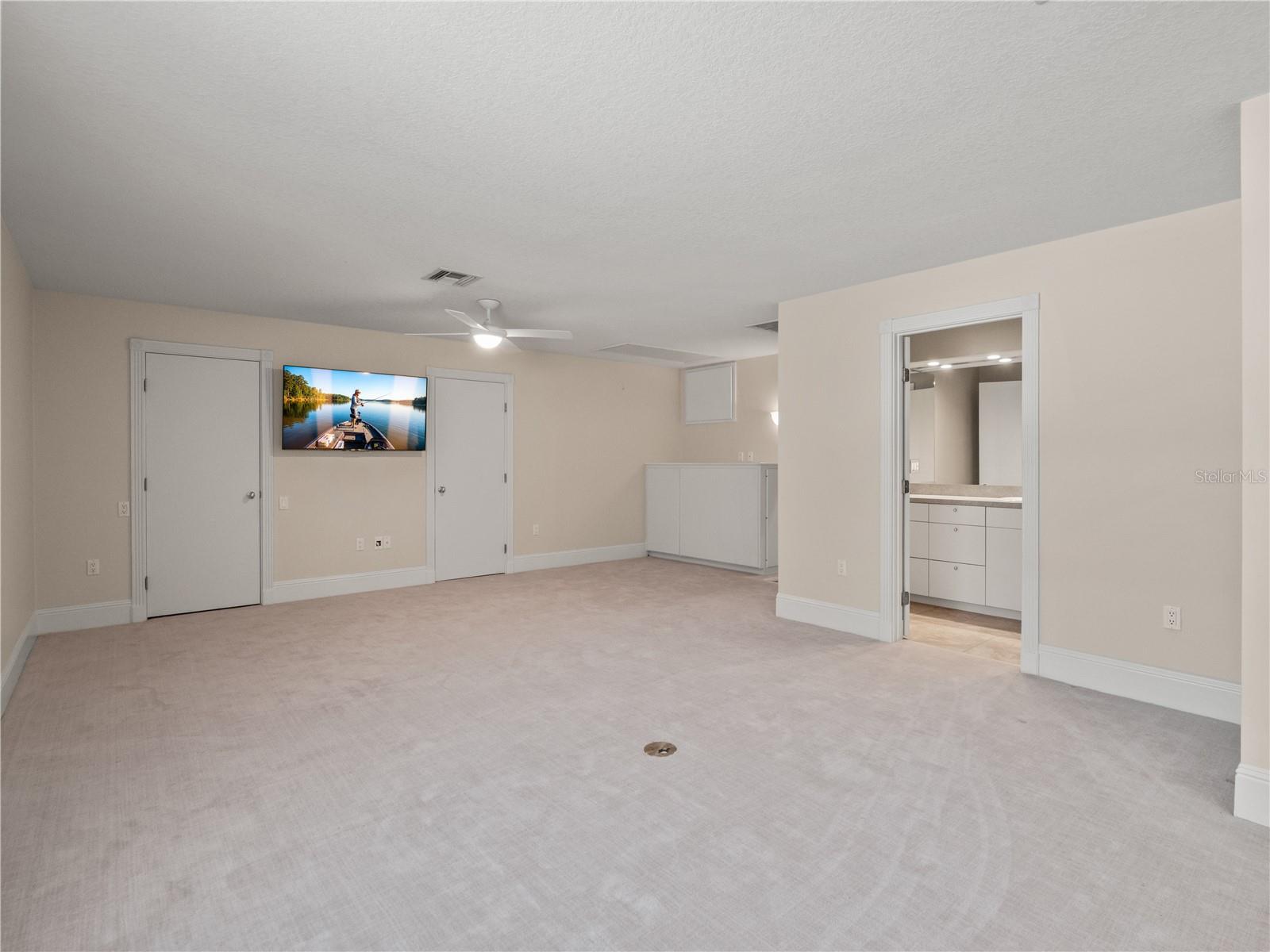 775 S Ilakee Ave Property Photo 40
