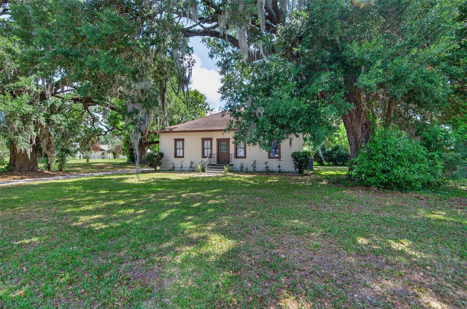 200 N Orange Ave Property Photo 40
