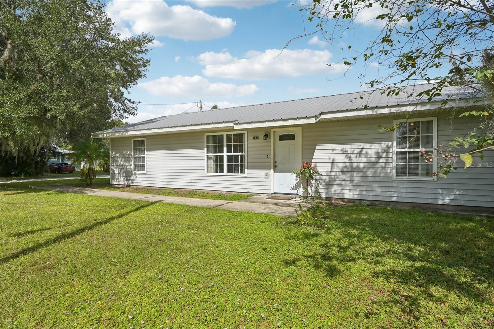 830 Alabama St Property Photo 4