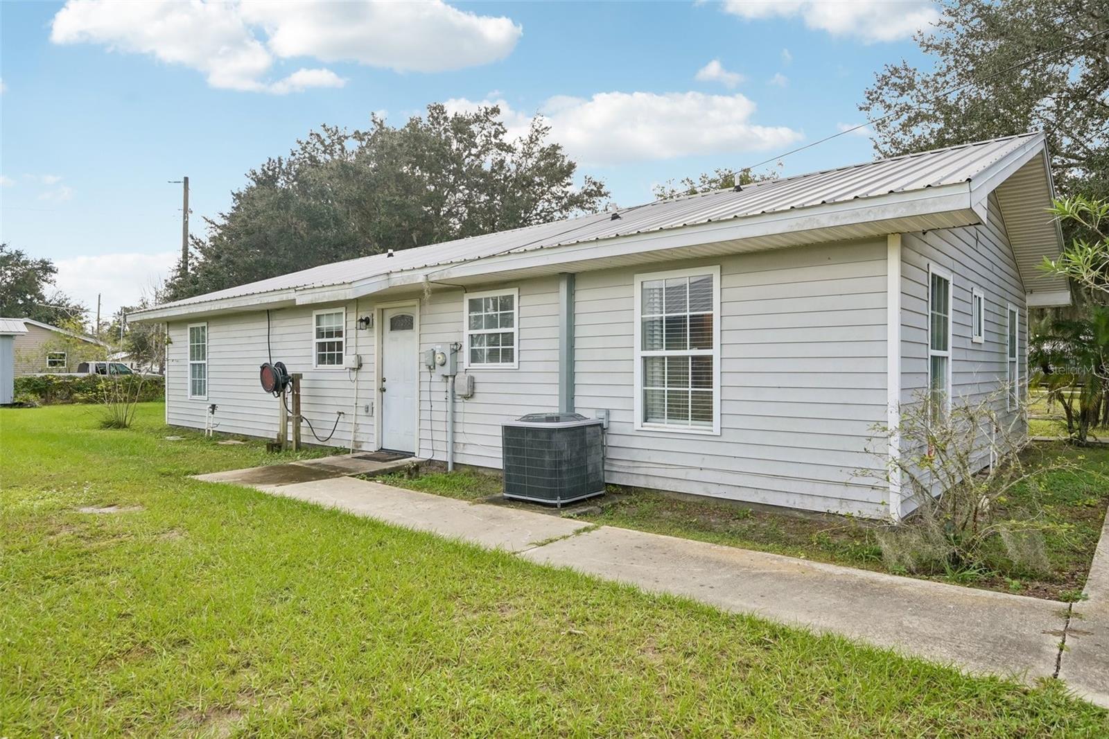 830 Alabama St Property Photo 28
