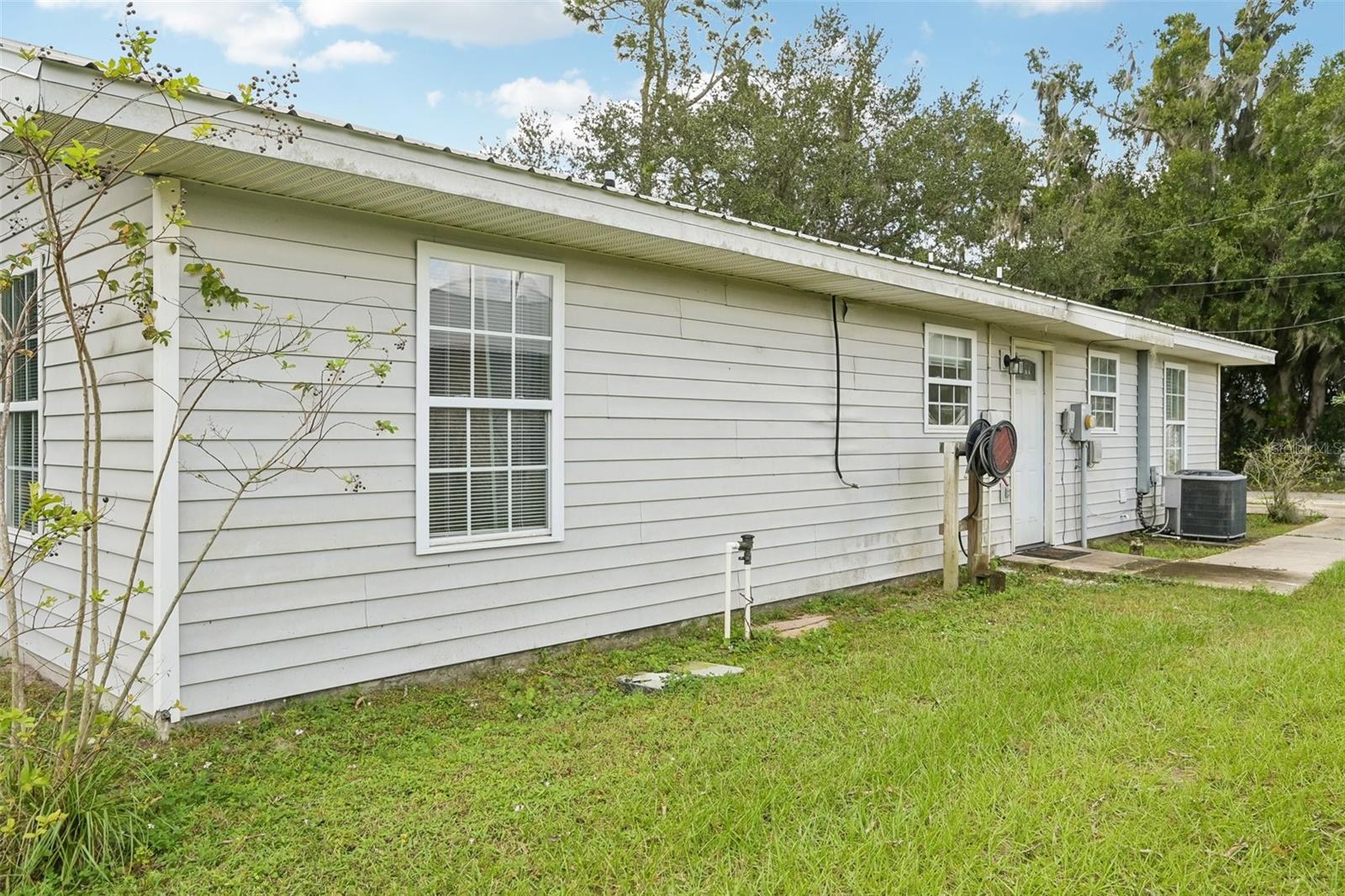 830 Alabama St Property Photo 30