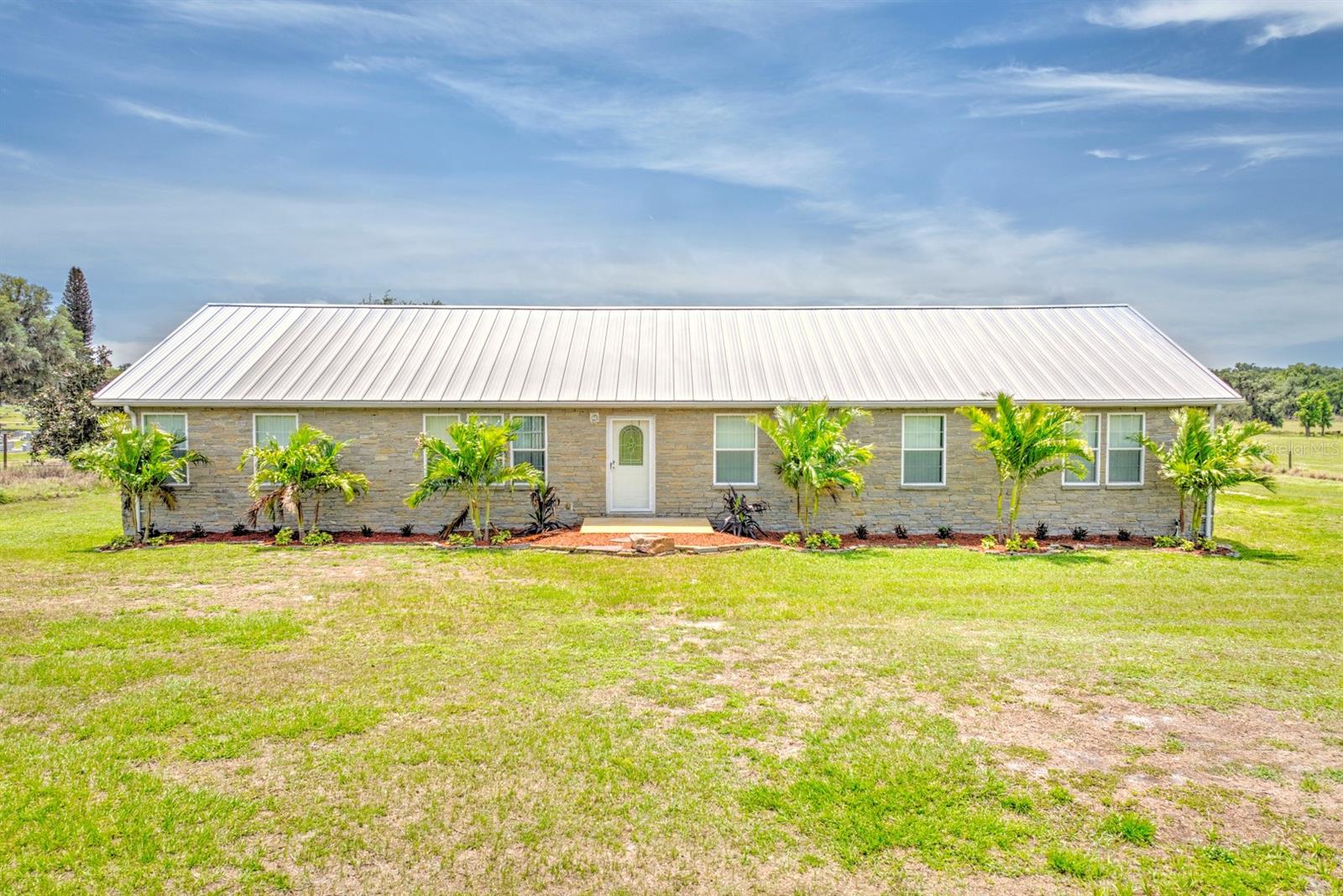 325 Stenstrom Rd Property Photo 1