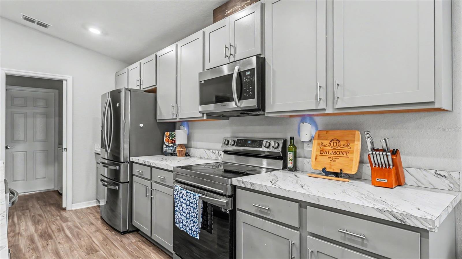 1244 Mezzavalle Way Property Photo 11