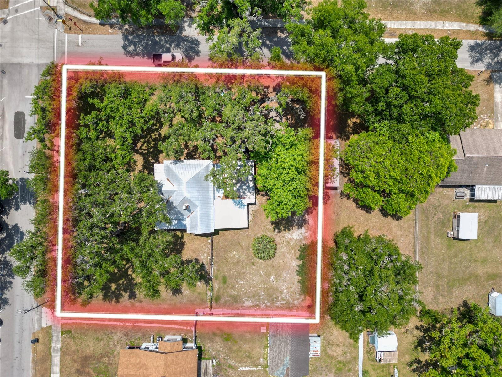 128 S Oak Ave Property Photo 2