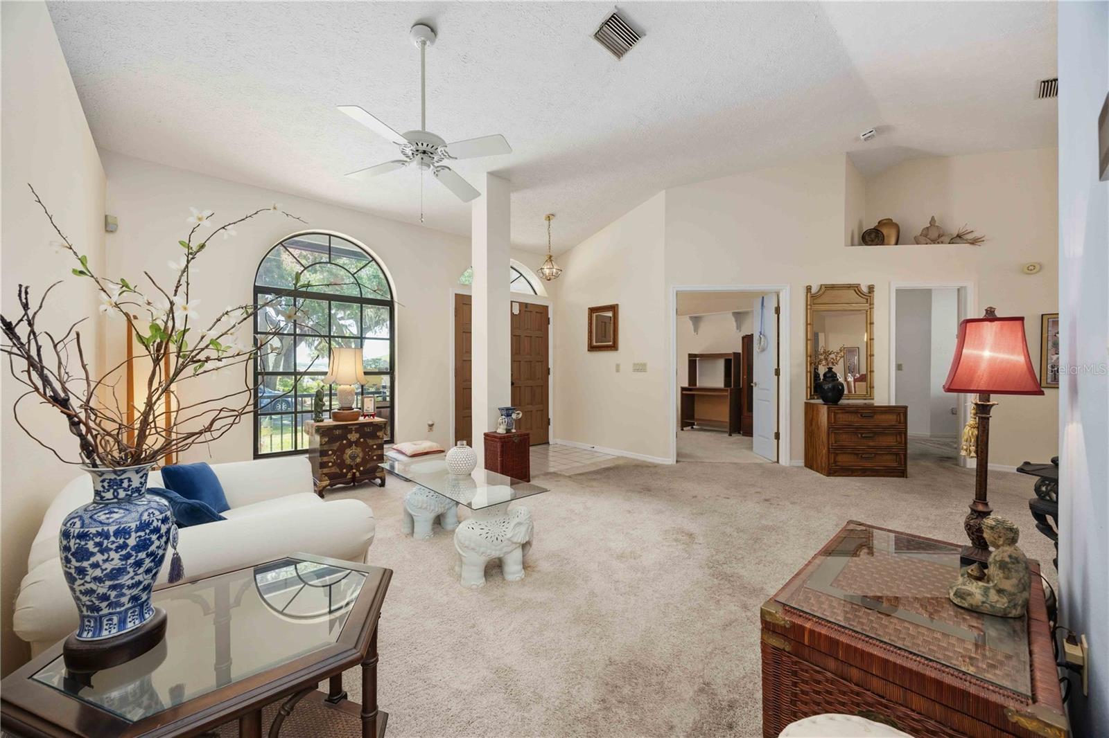 5235 Post Ln Property Photo 6