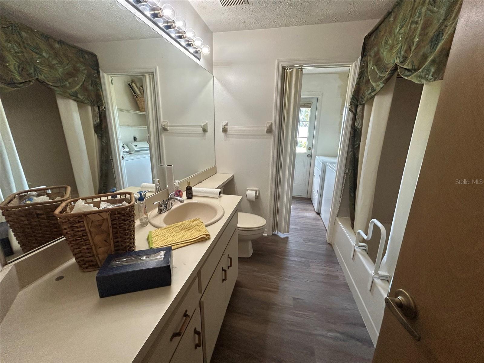 5235 Post Ln Property Photo 15