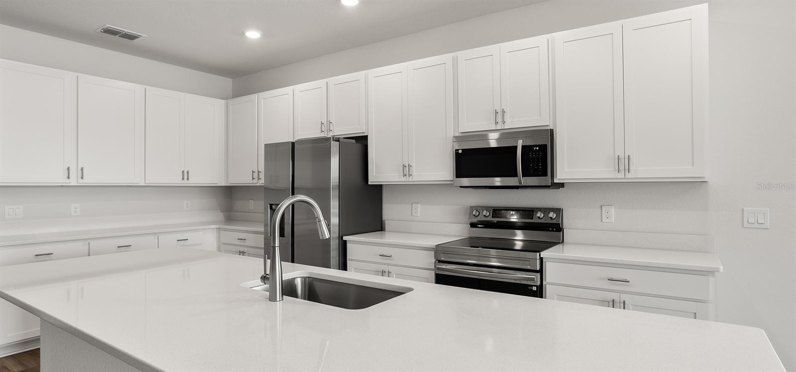 6020 Freshwater Canyon Dr Property Photo 6