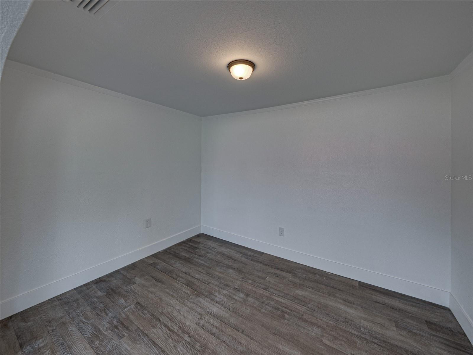 602 E Laura St Property Photo 9