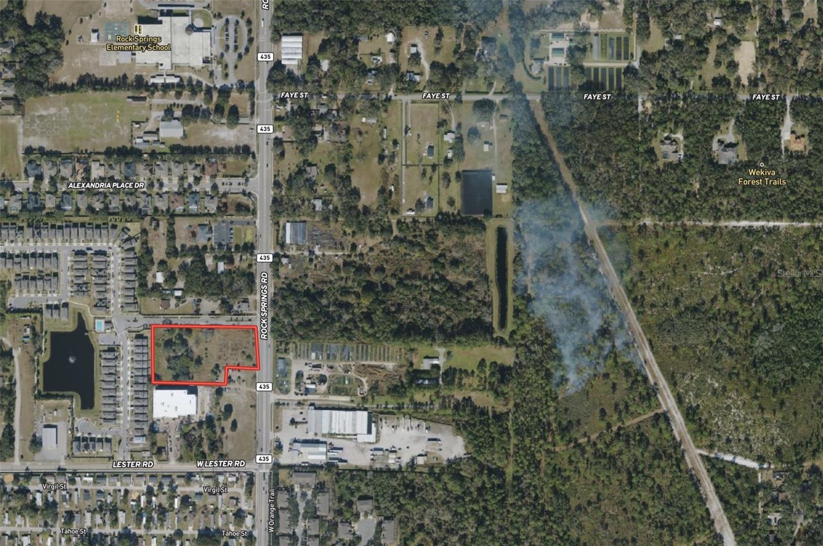 2104 Rock Springs Rd Property Photo 4