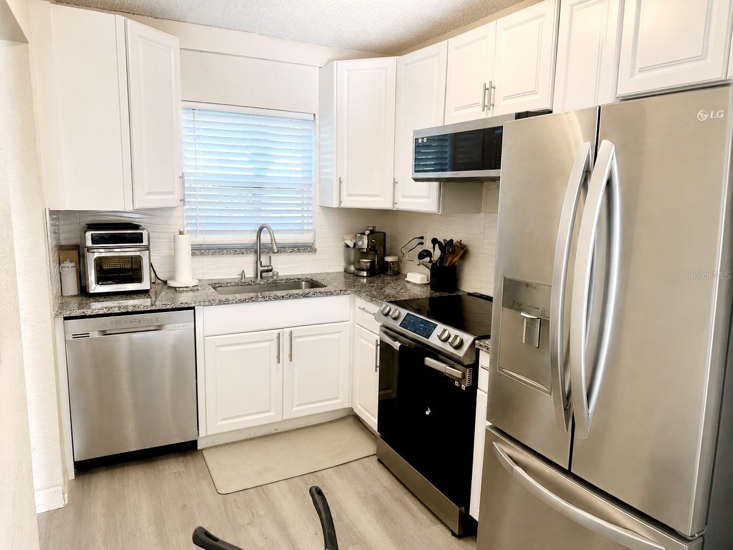2864 Somerset Park Dr #2864 Property Photo 5