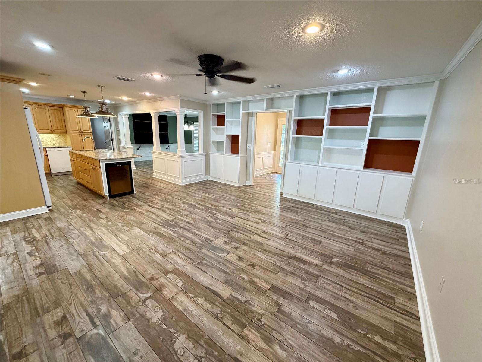 6322 Oak Sq E Property Photo 27