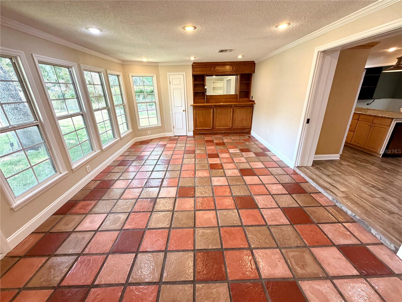 6322 Oak Sq E Property Photo 54